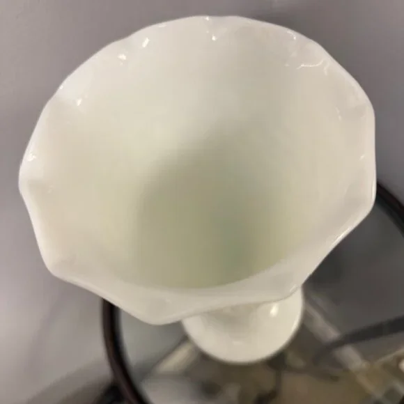 4 for $20: VINTAGE Anchor Hocking Hobnail Milk Glass Scalloped Edge Vase - Picture 2 of 3